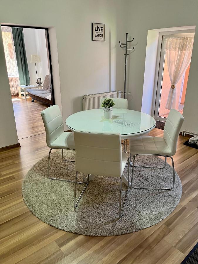 9 Central Residence Brasov Luaran gambar